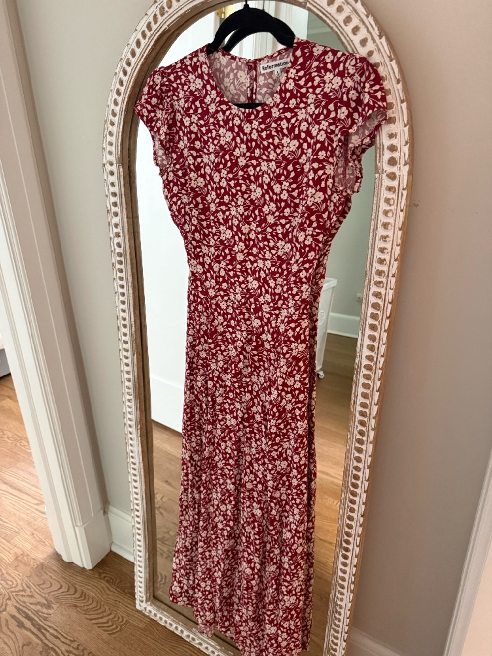 Reformation Gavin Dress in White and Red Floral - Picture 1 of 3
